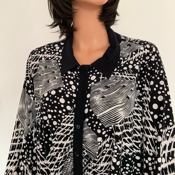 Venezia Plus Size 26/28 Tunic Shirt Designer BW - Picture 2 of 8